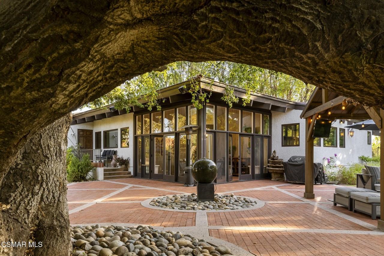 4525 Rayburn St - Photo 2 of 50