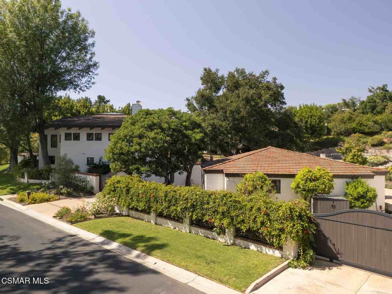 4525 Rayburn St - Photo 7 of 50