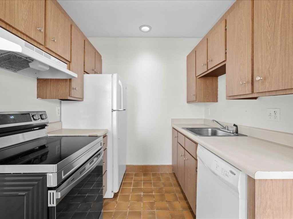 1 Cypress Rd - Photo 5 of 14