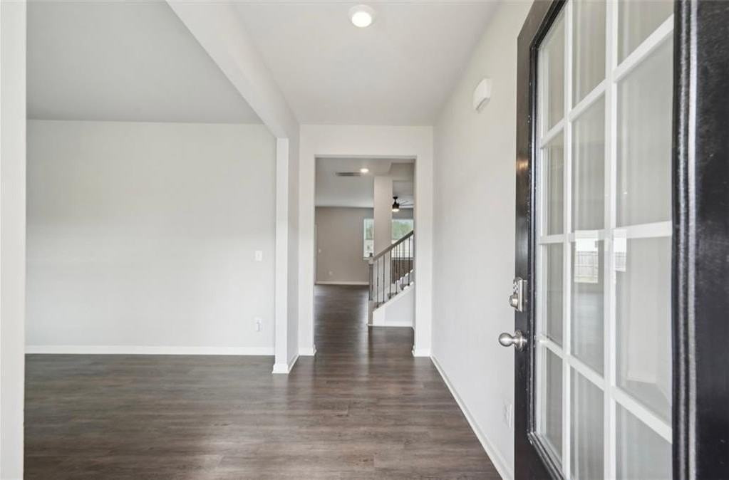 6637 Bluffview Dr - Photo 5 of 27