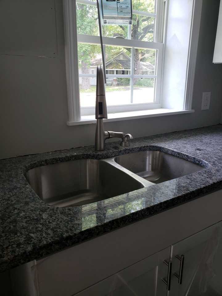 1021 Pine St #A - Photo 5 of 13