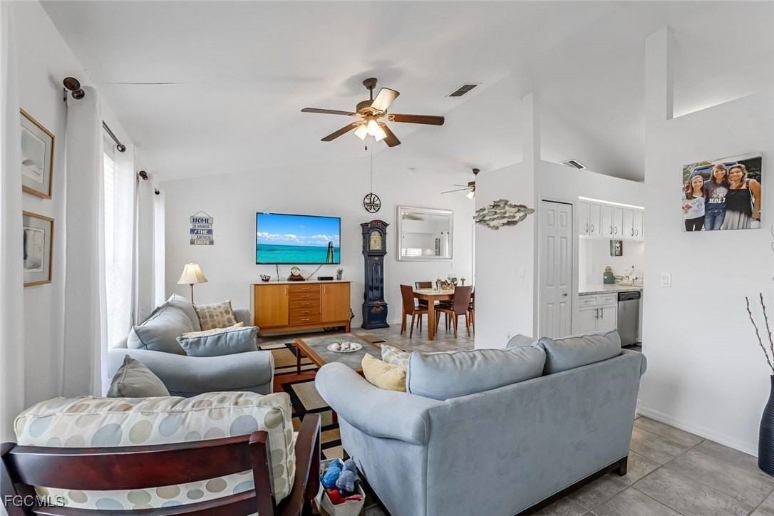 3518 Sw 8th Ct - Photo 5 of 23