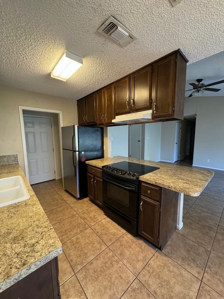 217 Rowland St #1 - Photo 3 of 10