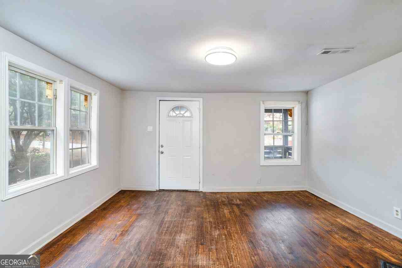 215 Ollie St Nw - Photo 5 of 18