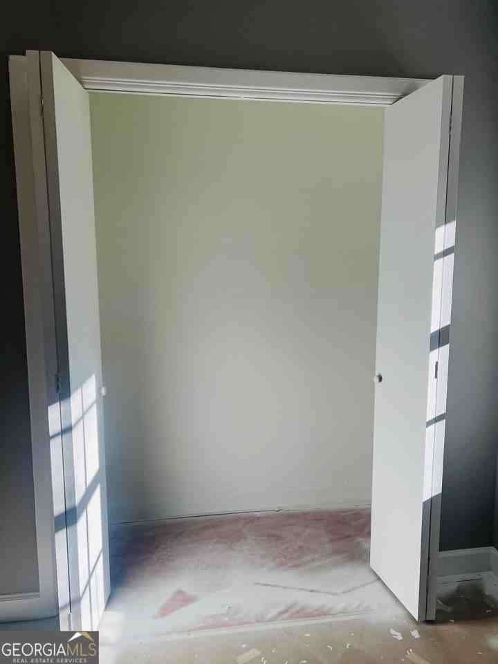 4388 Redwood St - Photo 7 of 27