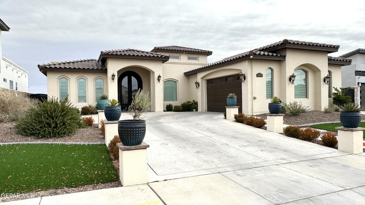 12408 Freshwater Dr - Photo 3 of 50