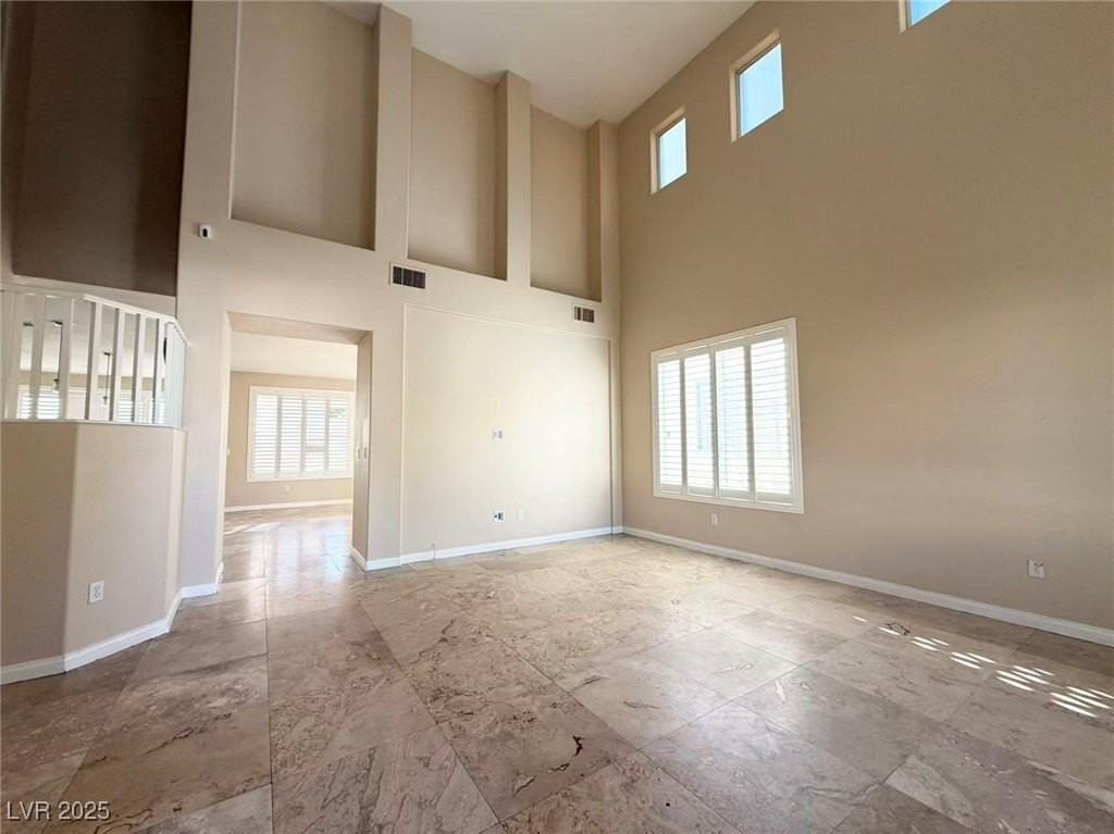 293 Harpers Ferry Ave - Photo 3 of 21