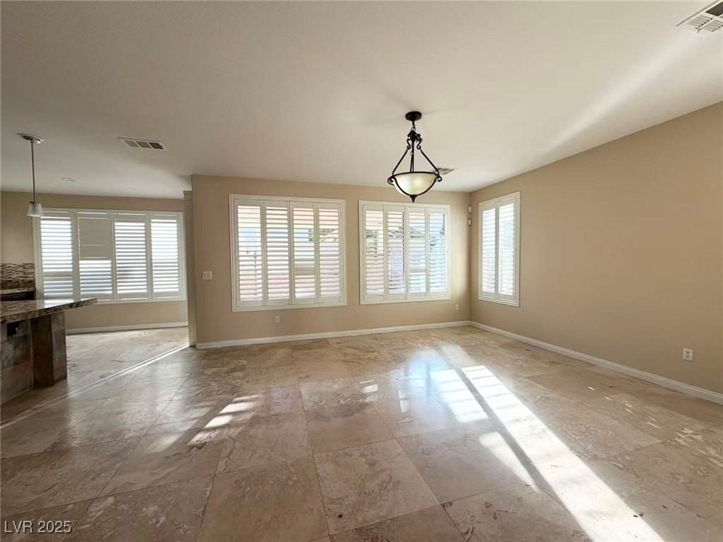 293 Harpers Ferry Ave - Photo 4 of 21