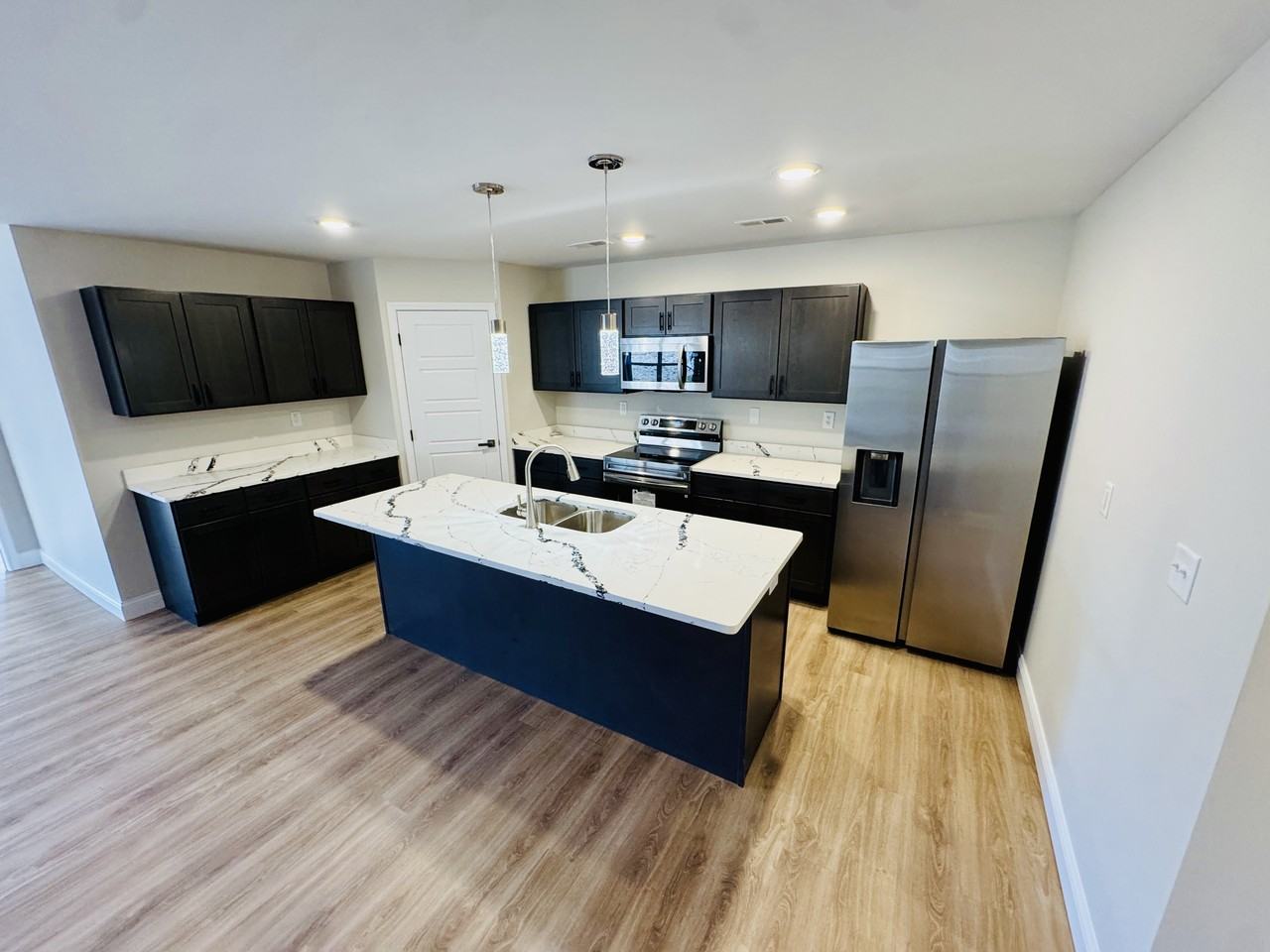 2937 Shadow Wood Ln #1 - Photo 2 of 15