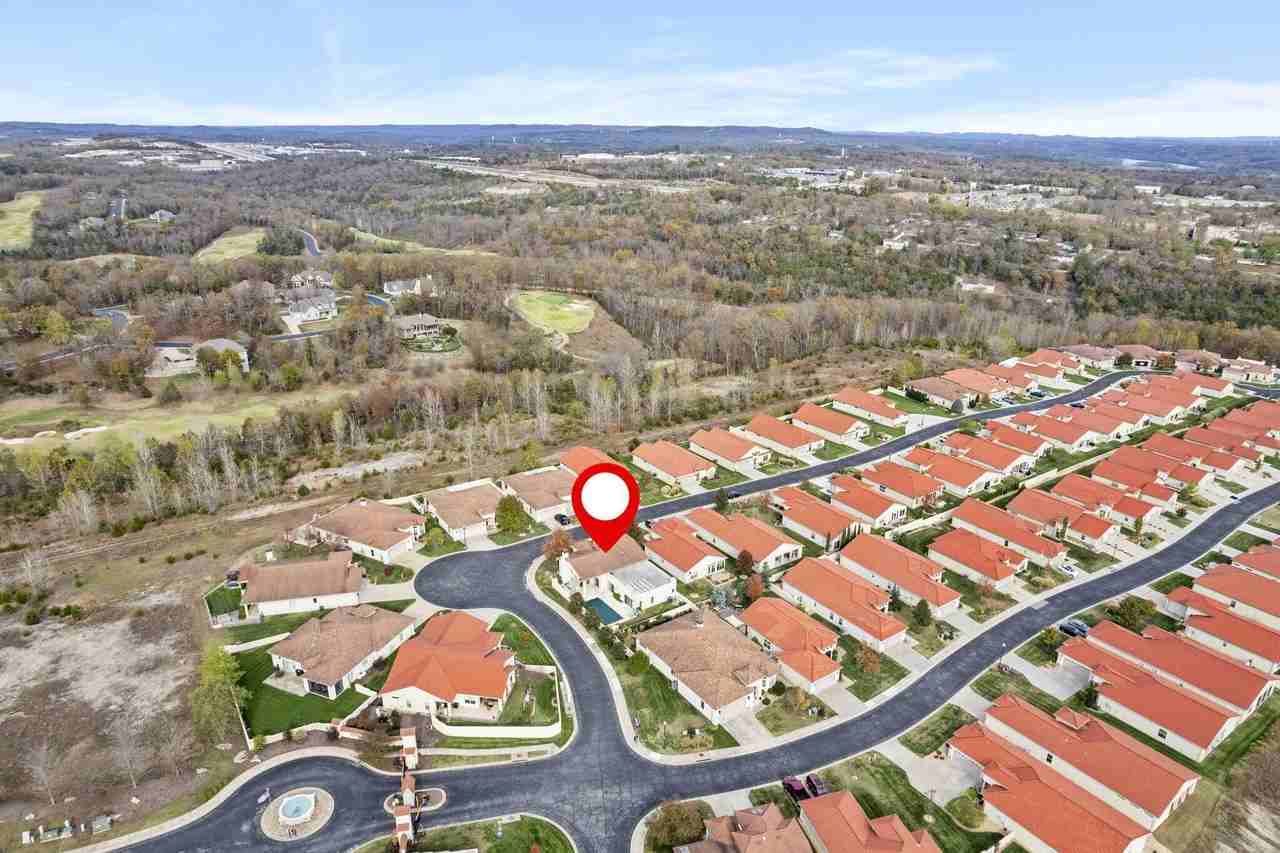 277 Siena Blvd - Photo 2 of 50