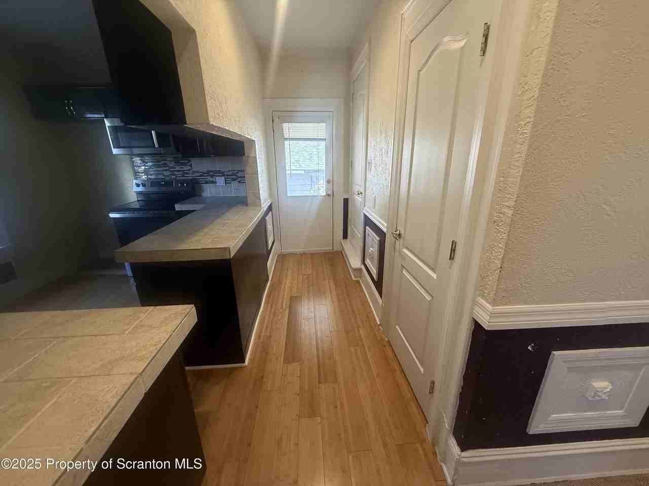 126 10th Ave - Photo 4 of 10