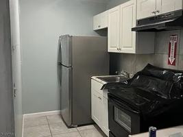 featured image of 1266 Washington Ave #9