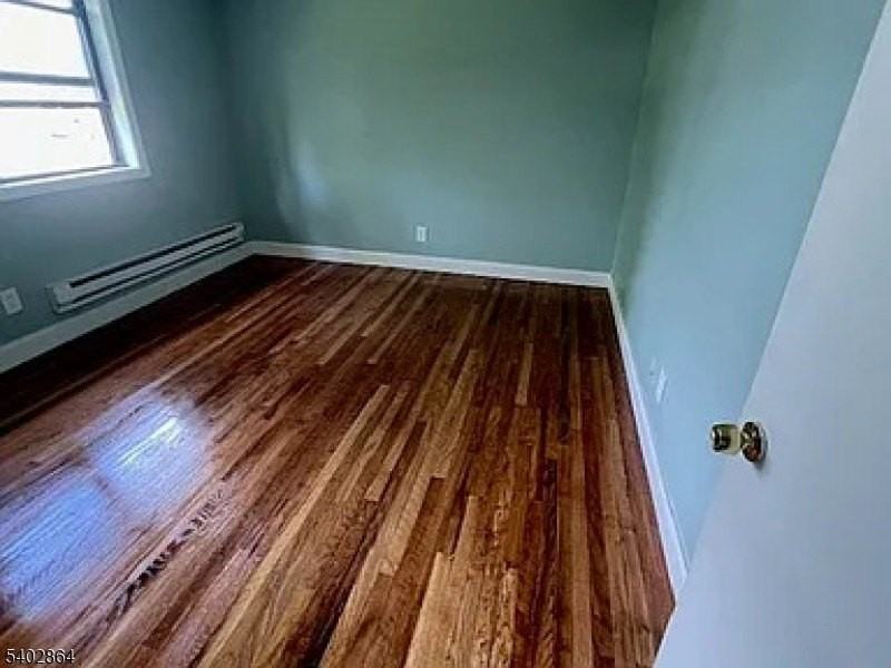 1266 Washington Ave #9 - Photo 4 of 4