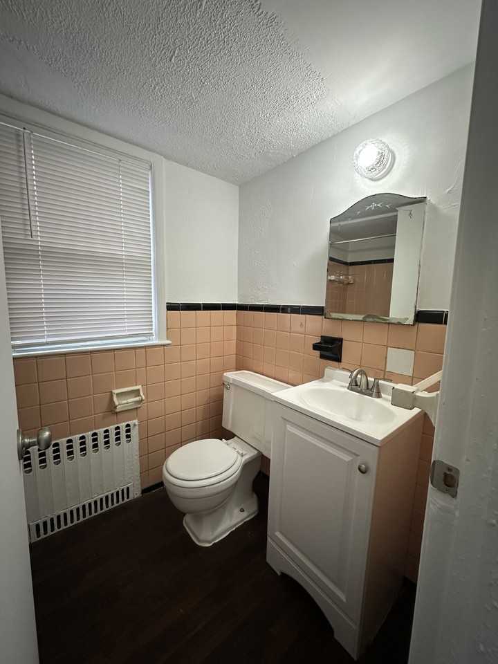 22715 Martin Rd #C2 - Photo 6 of 8