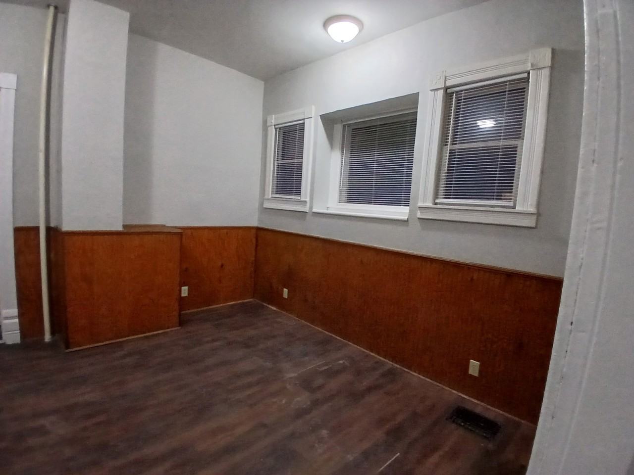 510 S Saint Joseph St #1 - Photo 4 of 11