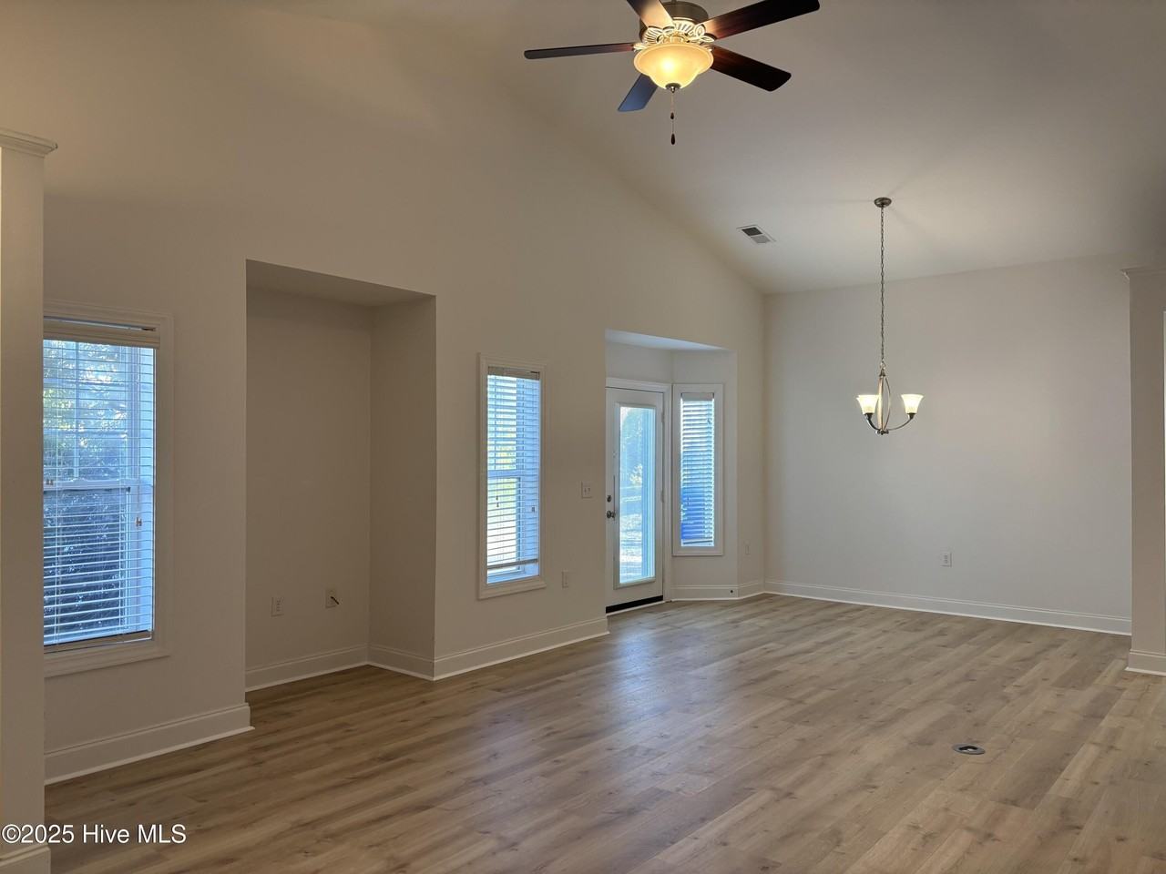 210 Diamond Cv - Photo 3 of 18