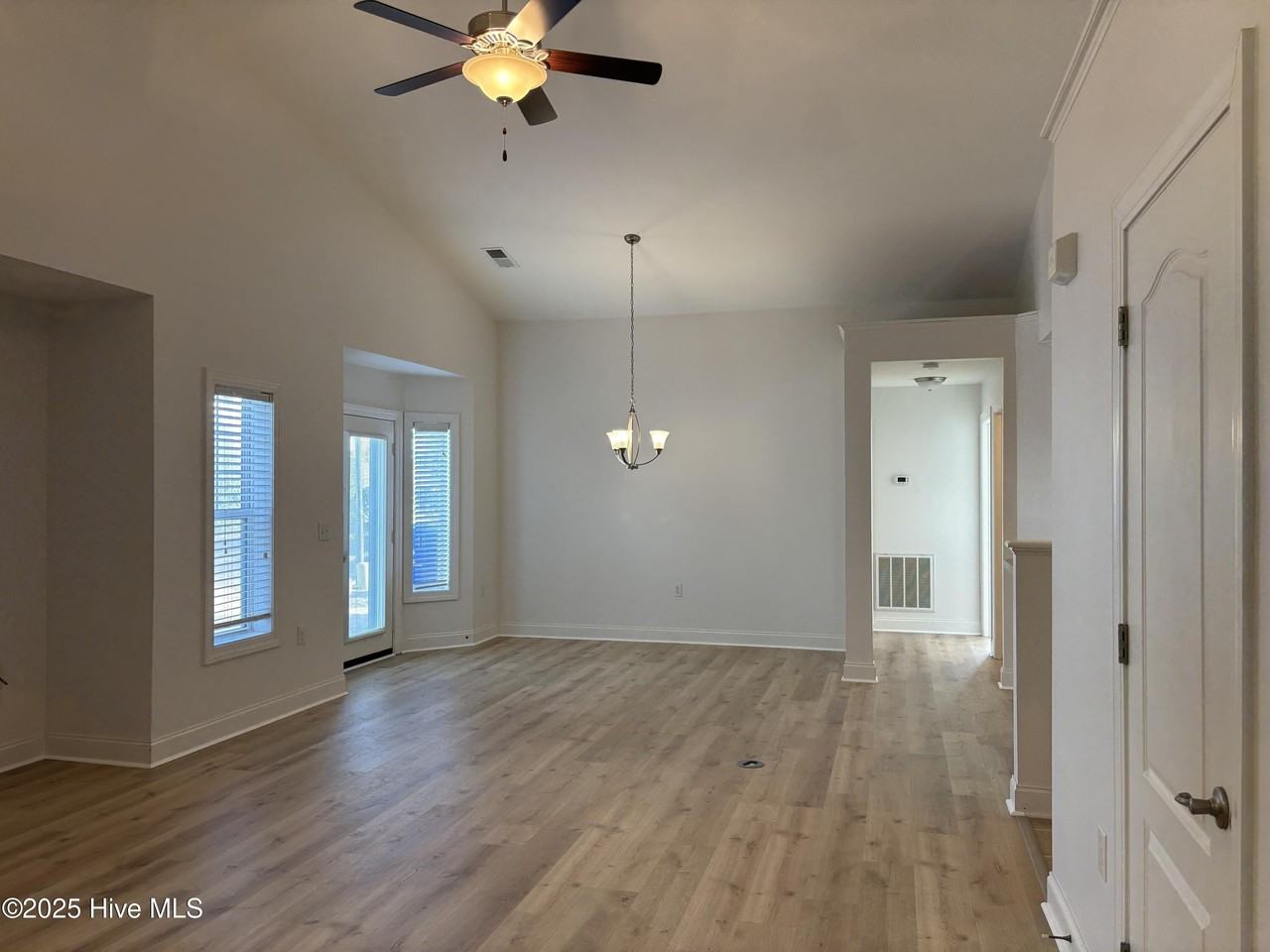 210 Diamond Cv - Photo 5 of 18