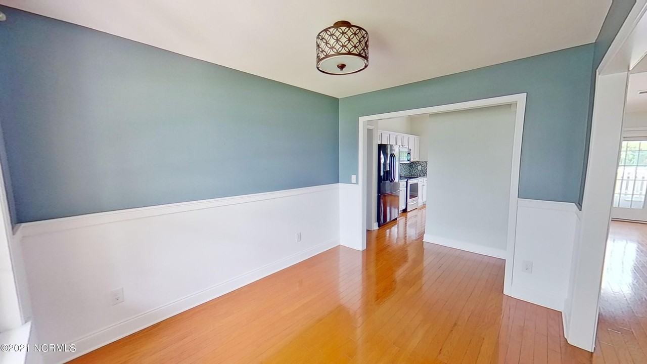 1001 Stoney Woods Ln - Photo 4 of 36