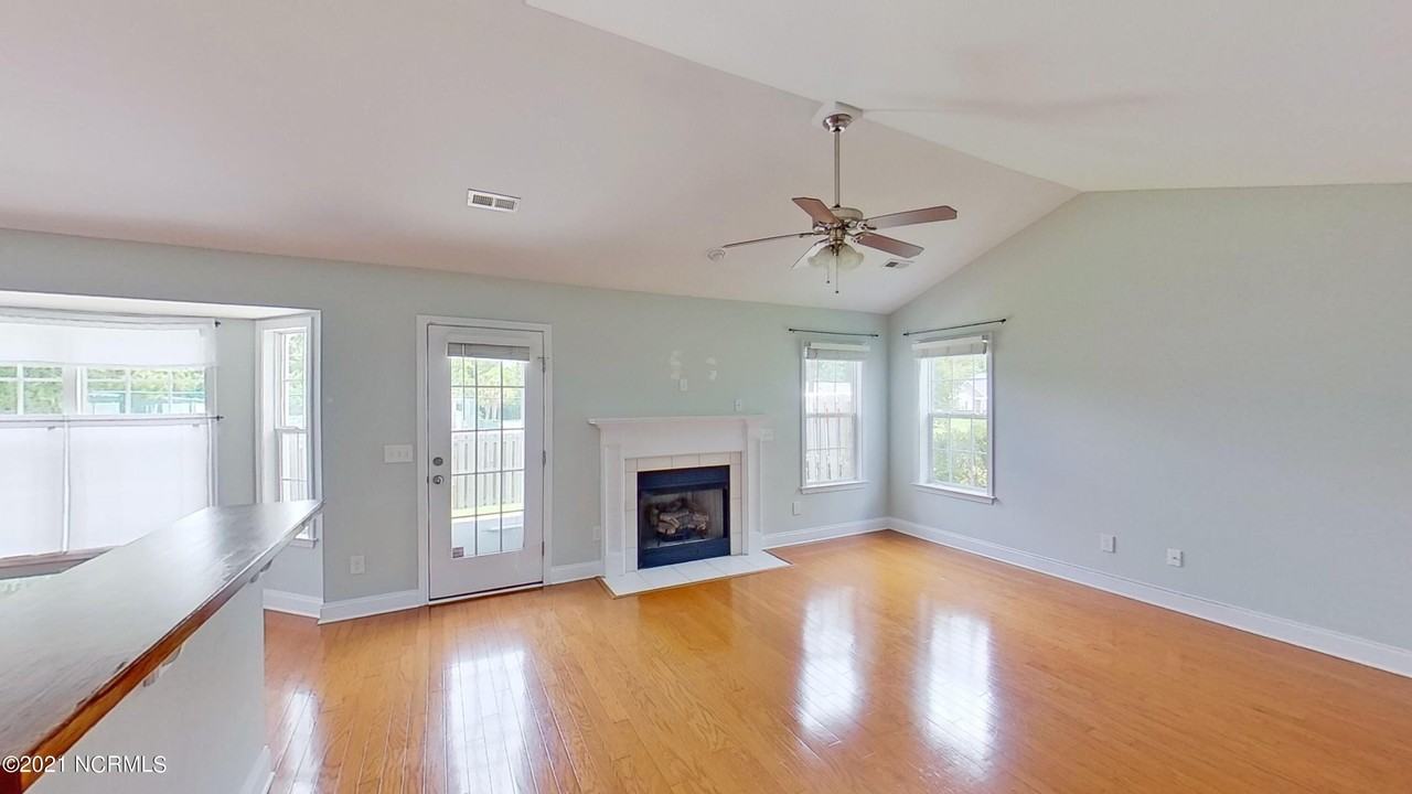 1001 Stoney Woods Ln - Photo 5 of 36