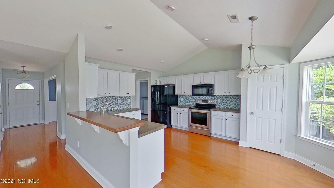 1001 Stoney Woods Ln - Photo 7 of 36