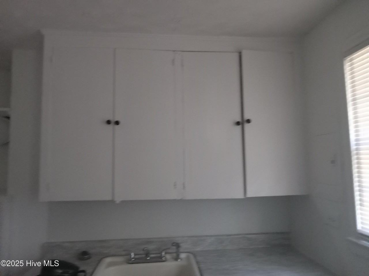 321 Charlotte St Apt C3 #C3 - Photo 7 of 8