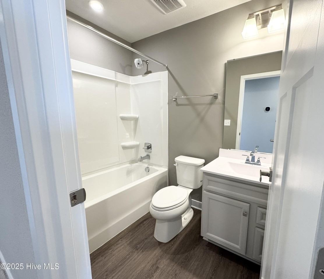 106 Mizzen Way Unit B #B - Photo 3 of 16