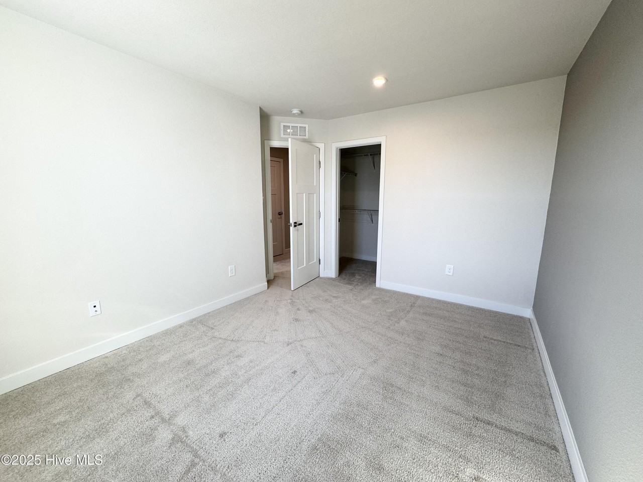 106 Mizzen Way Unit B #B - Photo 4 of 16