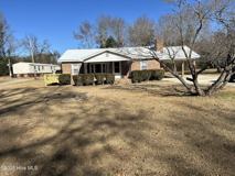 178 Rosalyn Rd - Photo 1 of 1