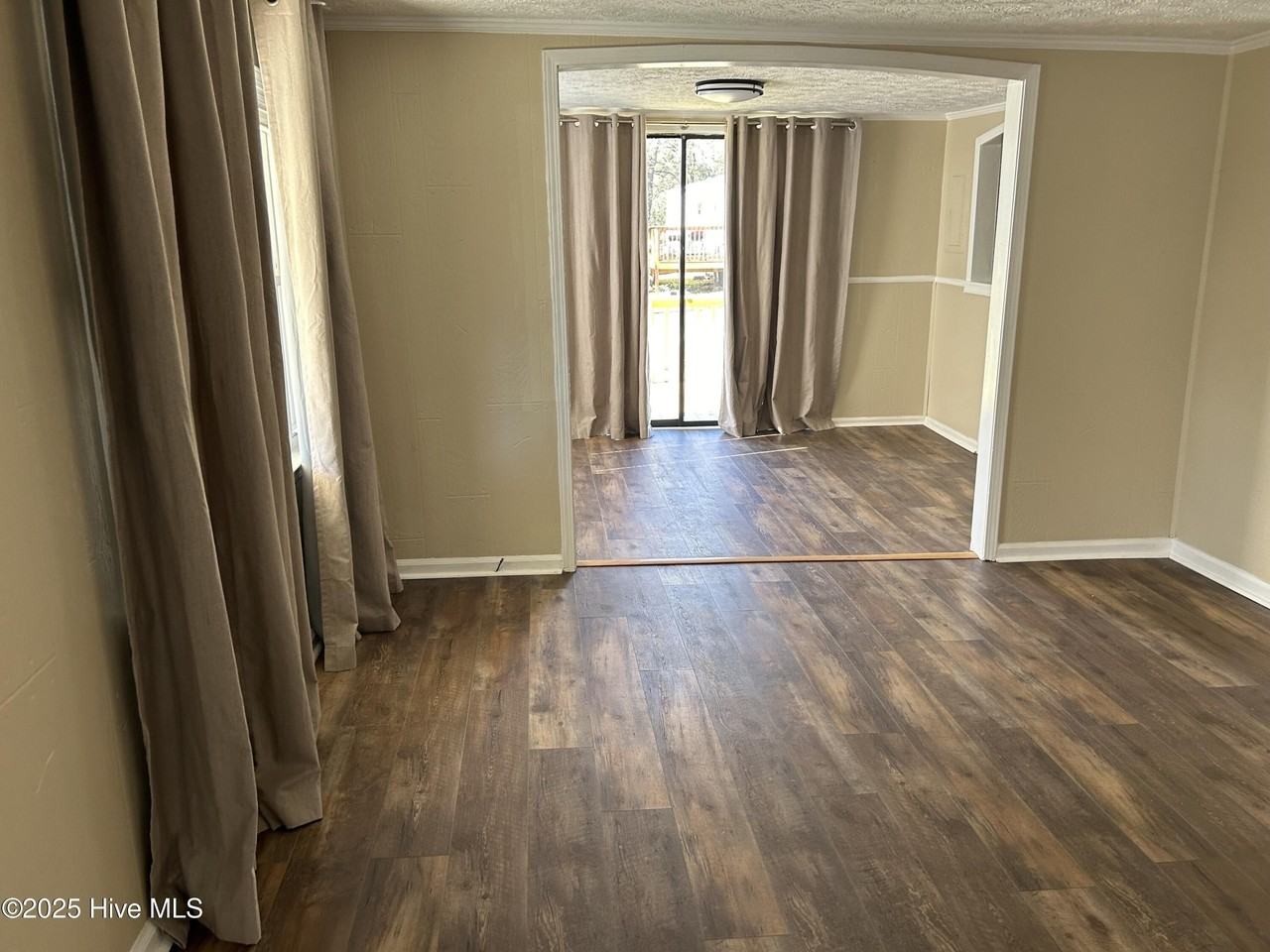 178 Rosalyn Rd - Photo 4 of 19