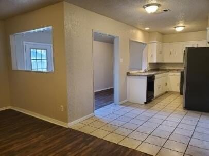 6123 35th St - Photo 3 of 7