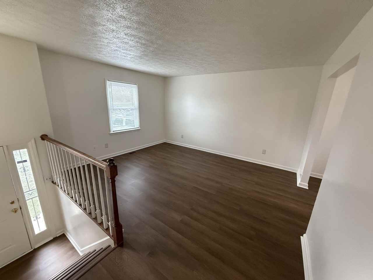 2156 Deauville Dr - Photo 3 of 21