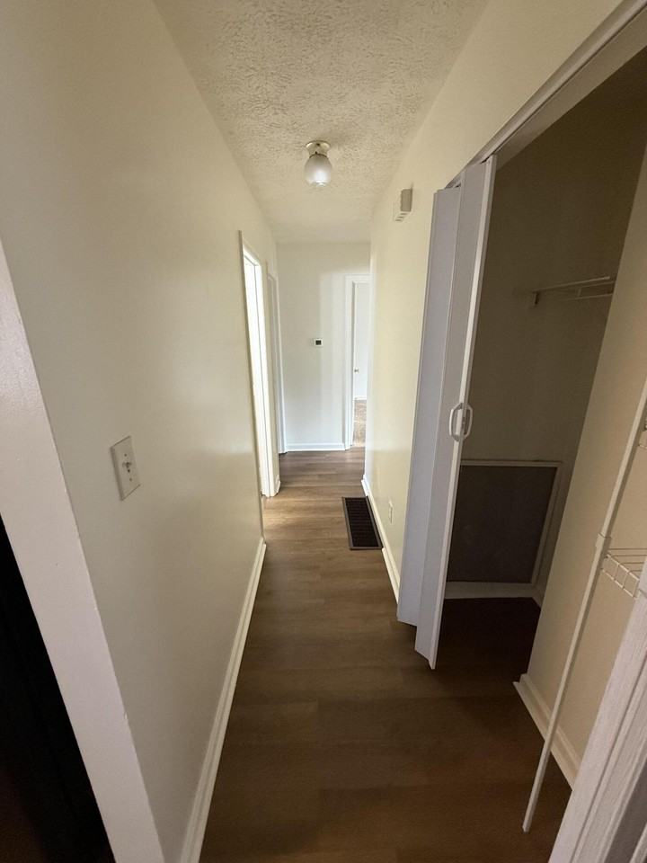 2156 Deauville Dr - Photo 7 of 21