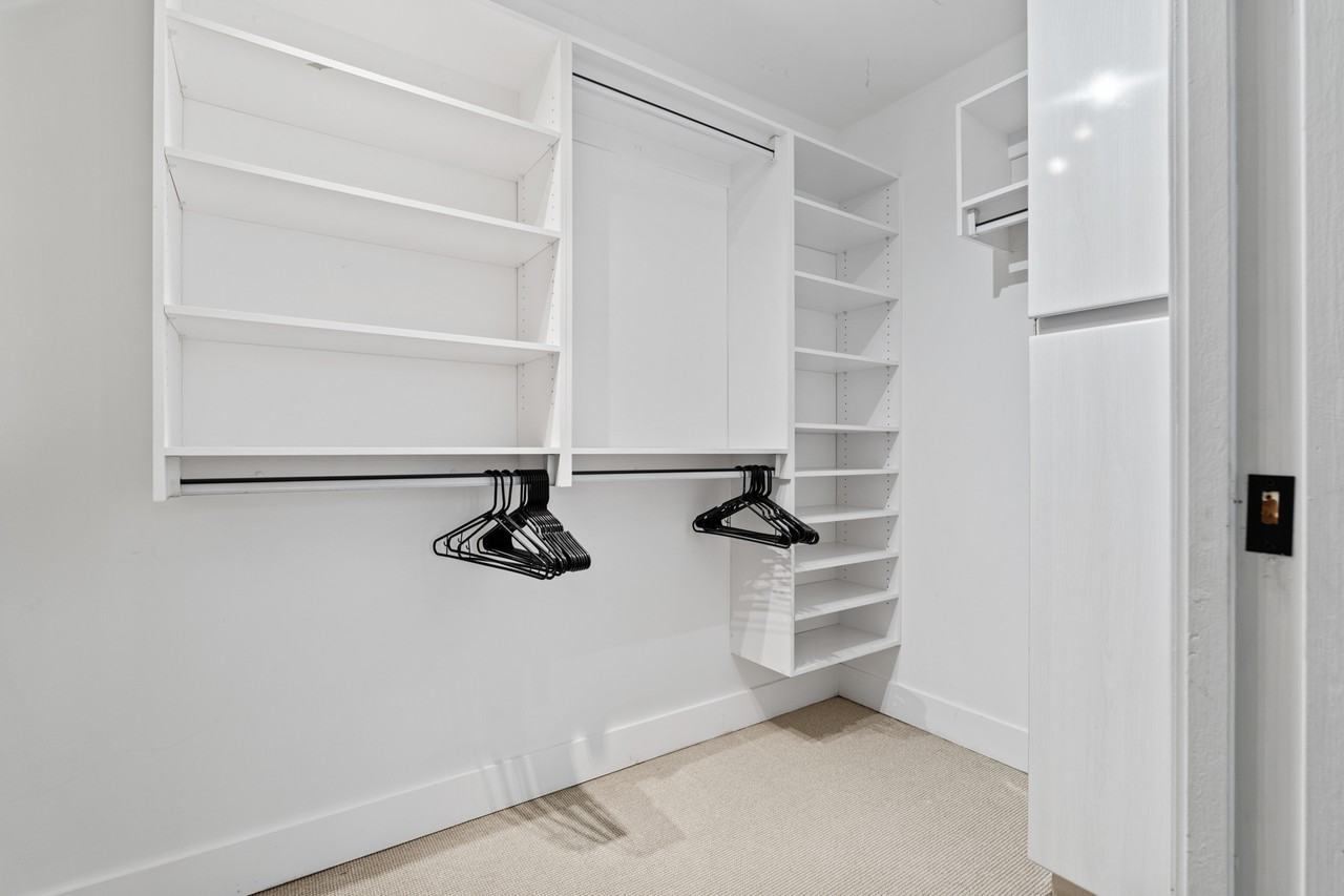 1010 Beach Avenue #402 - Photo 4 of 34