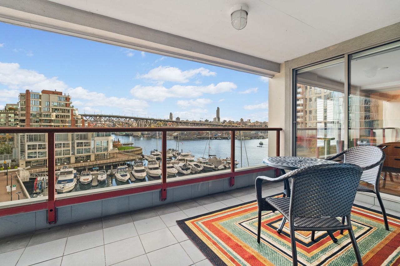 1010 Beach Avenue #402 - Photo 2 of 34