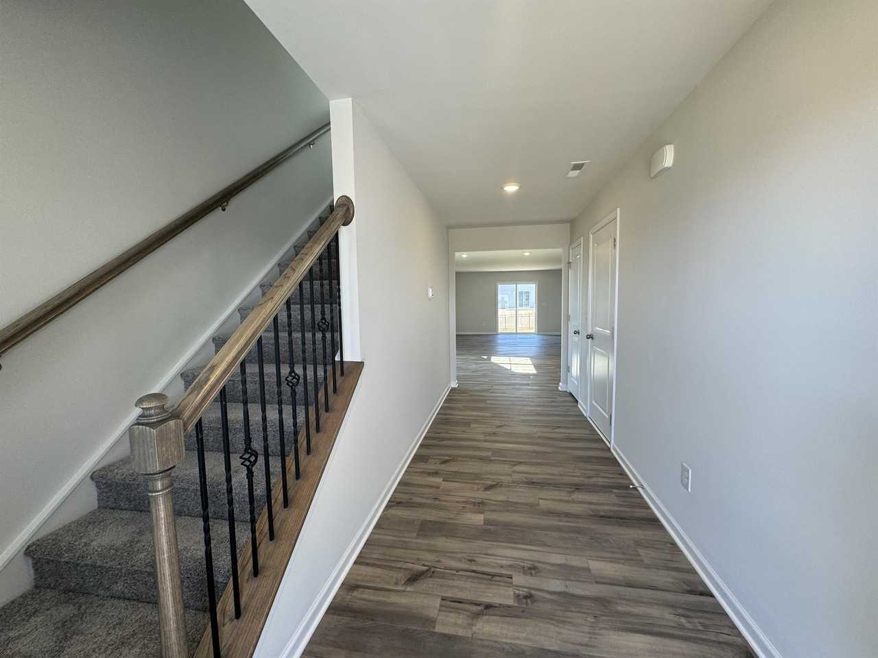 193 Brentwood Dr #1 - Photo 6 of 16