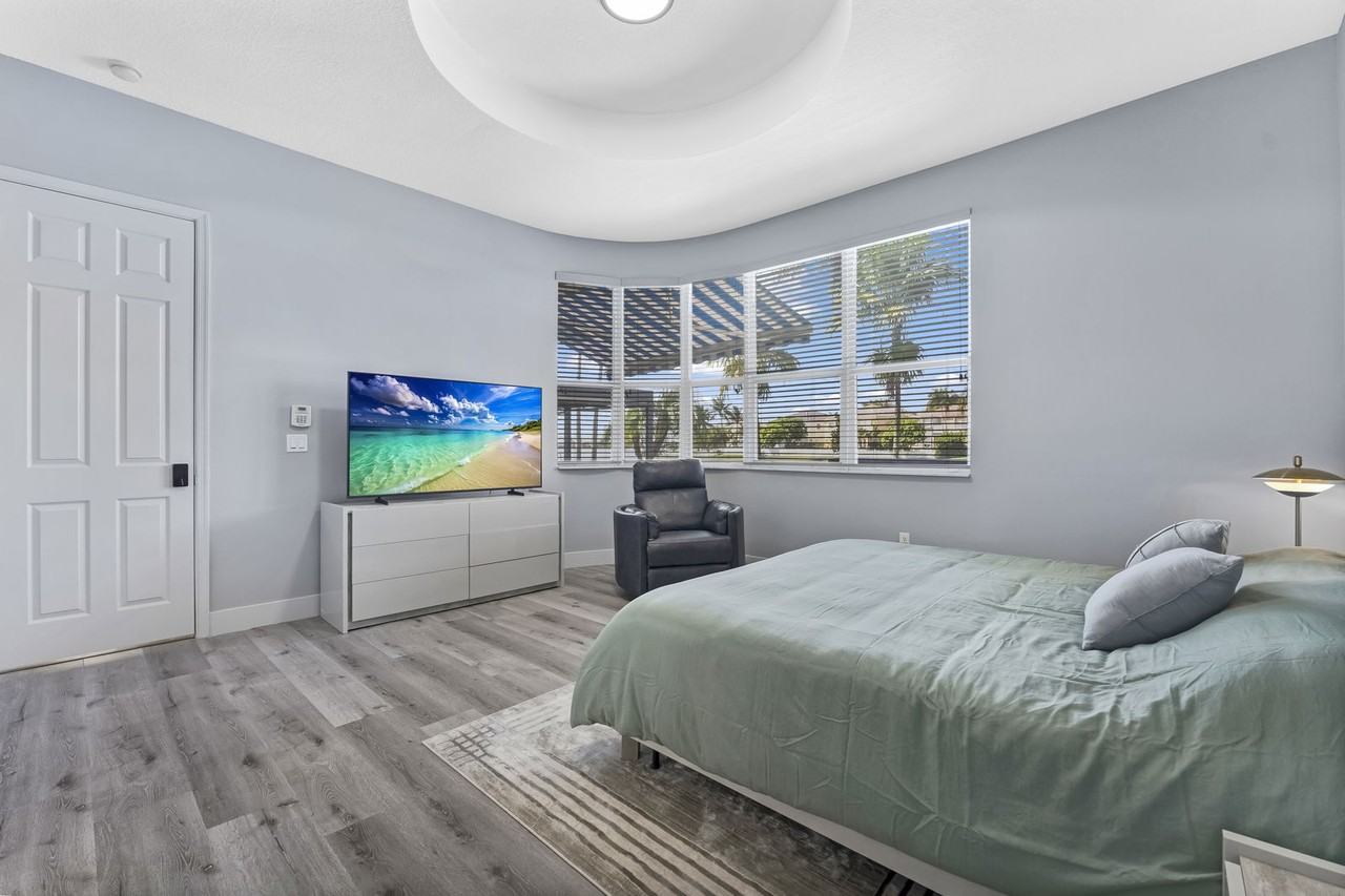 5046 Sw 162nd Ave - Photo 6 of 8