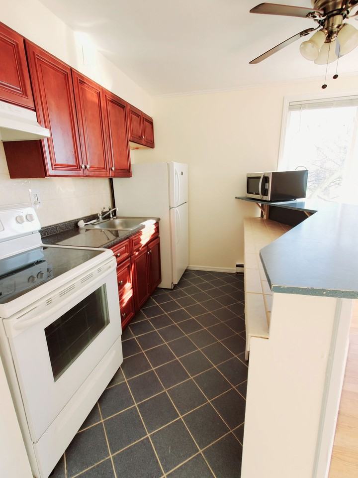 69 Cove Rd #18 - Photo 2 of 7