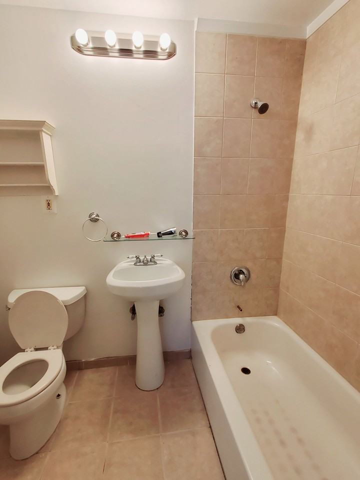 69 Cove Rd #18 - Photo 6 of 7