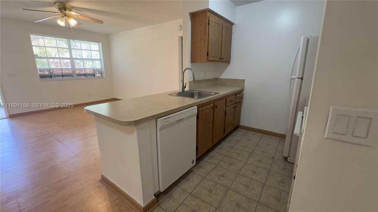 10480 Nw 8th St #201 - Photo 5 of 11