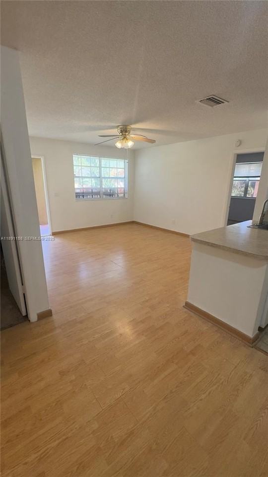 10480 Nw 8th St #201 - Photo 6 of 11