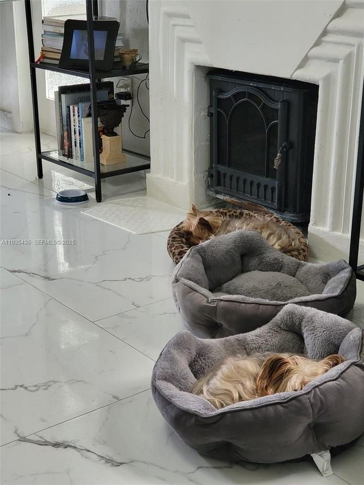 200 Ne 110th St #200 - Photo 5 of 8