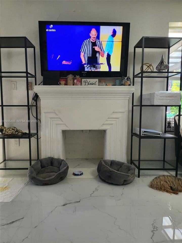 200 Ne 110th St #200 - Photo 6 of 8