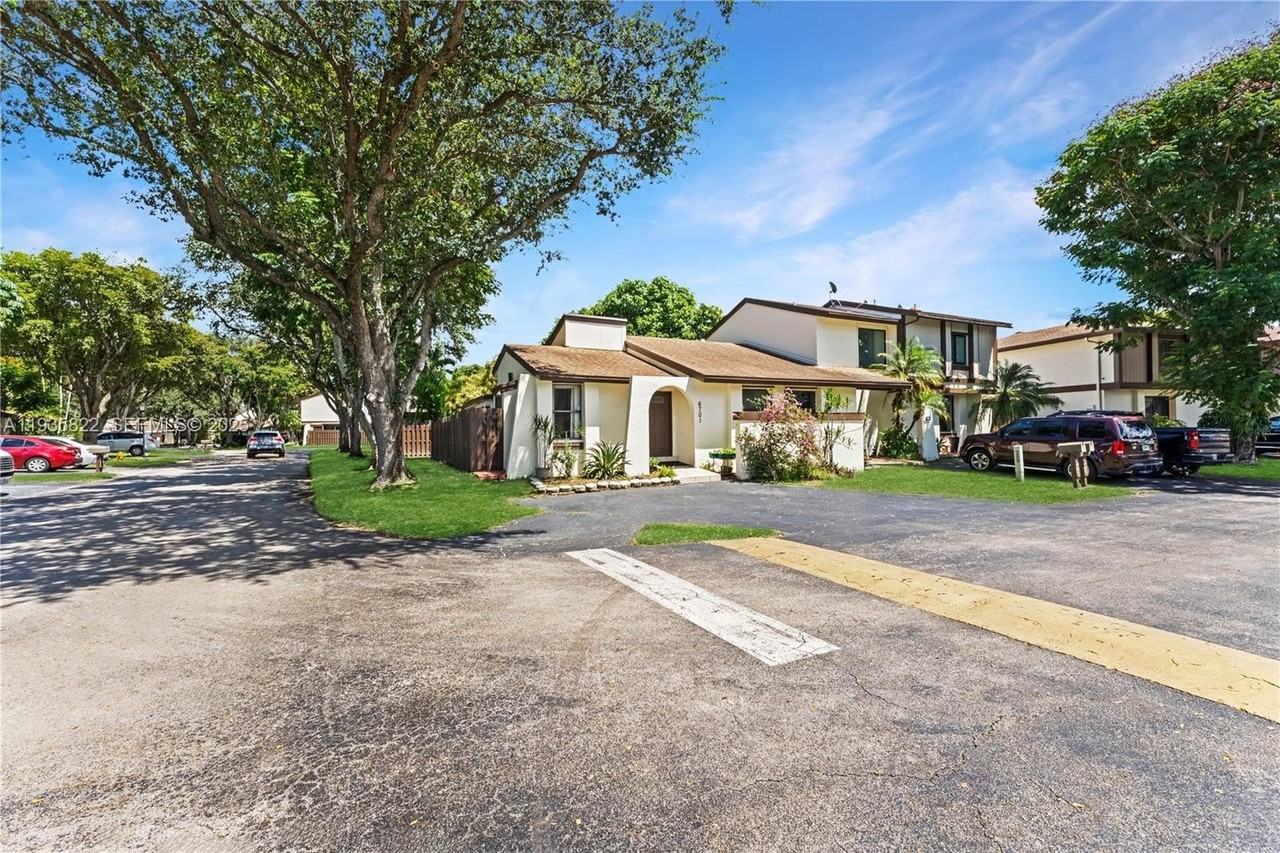 6701 Sw 129th Ct - Photo 6 of 8