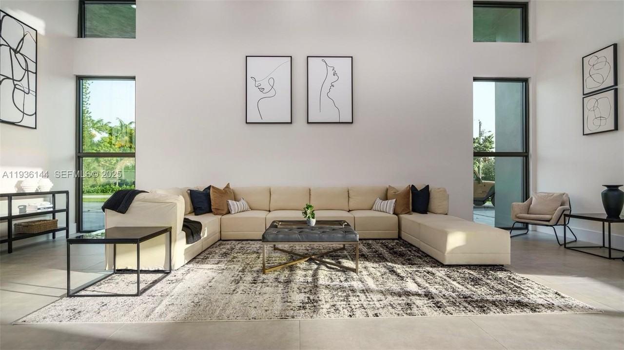 11911 Nw 2nd St - Photo 6 of 50