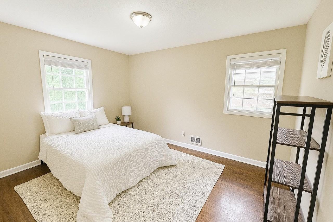 The Savoy St - Photo 3 of 3