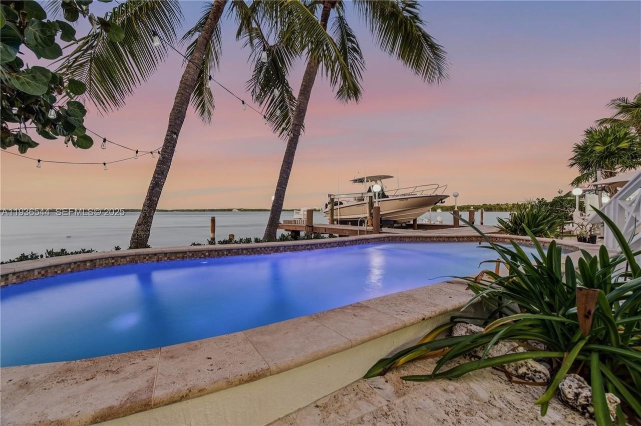 16 North Dr - Photo 7 of 50