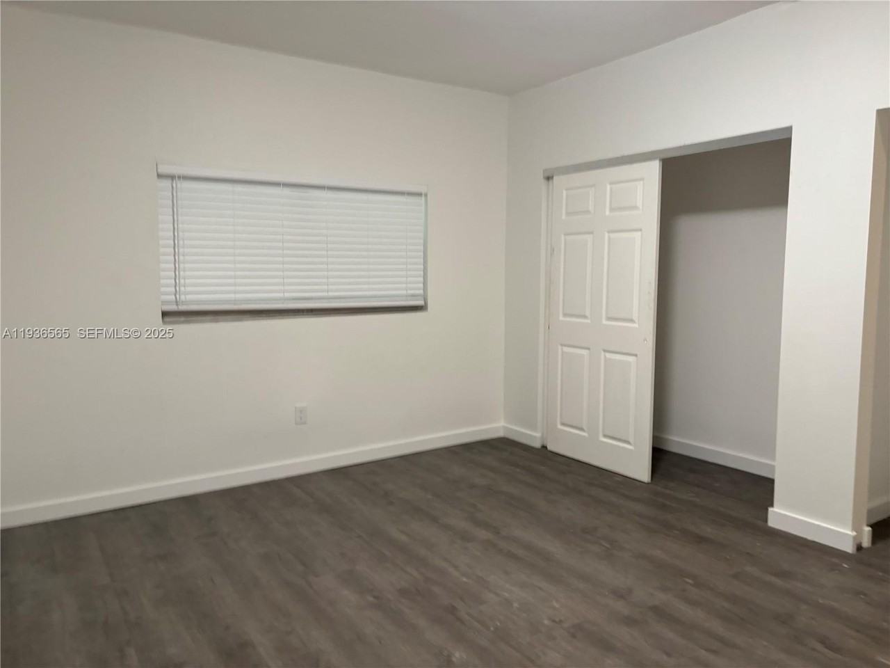 15240 Ne 8th Ave #B - Photo 6 of 11