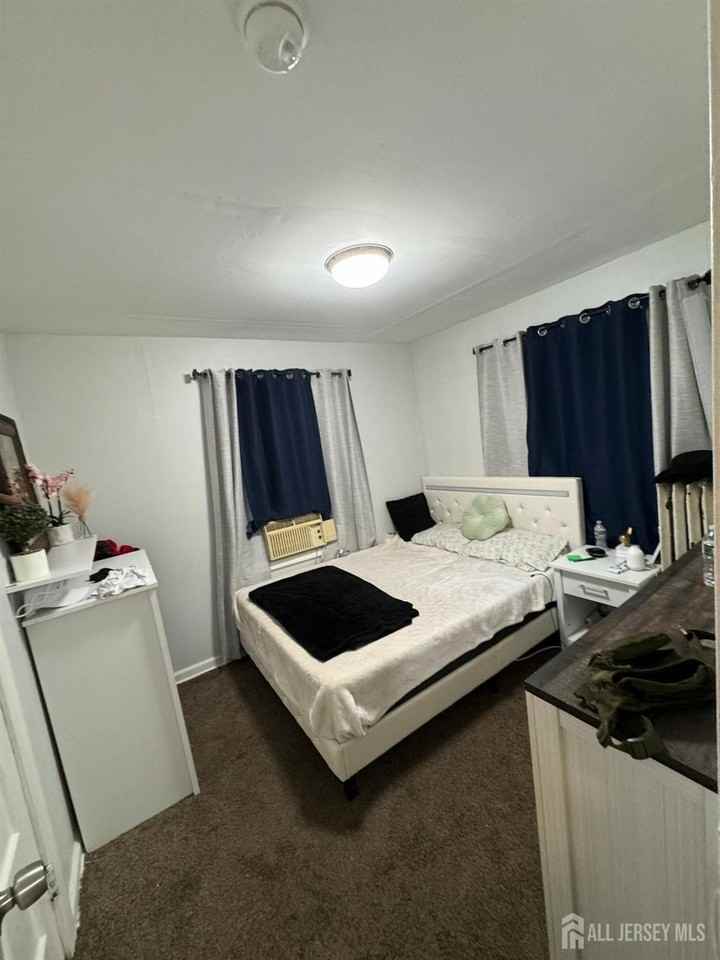 116 Woodbridge Ave - Photo 4 of 6