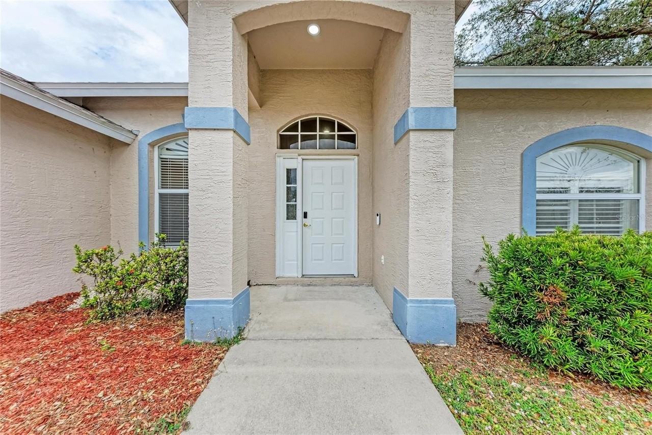 3219 58th Ter E - Photo 5 of 40