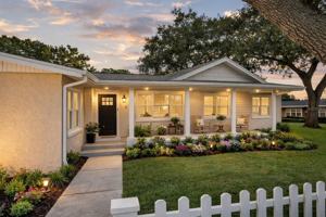 featured image of 2317 Grove St